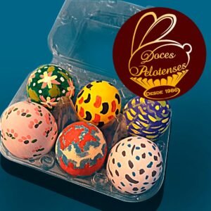 Caixa com 06 Ovos Pintados com Carapinha